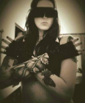 Foto publica de syria_attrice_hard